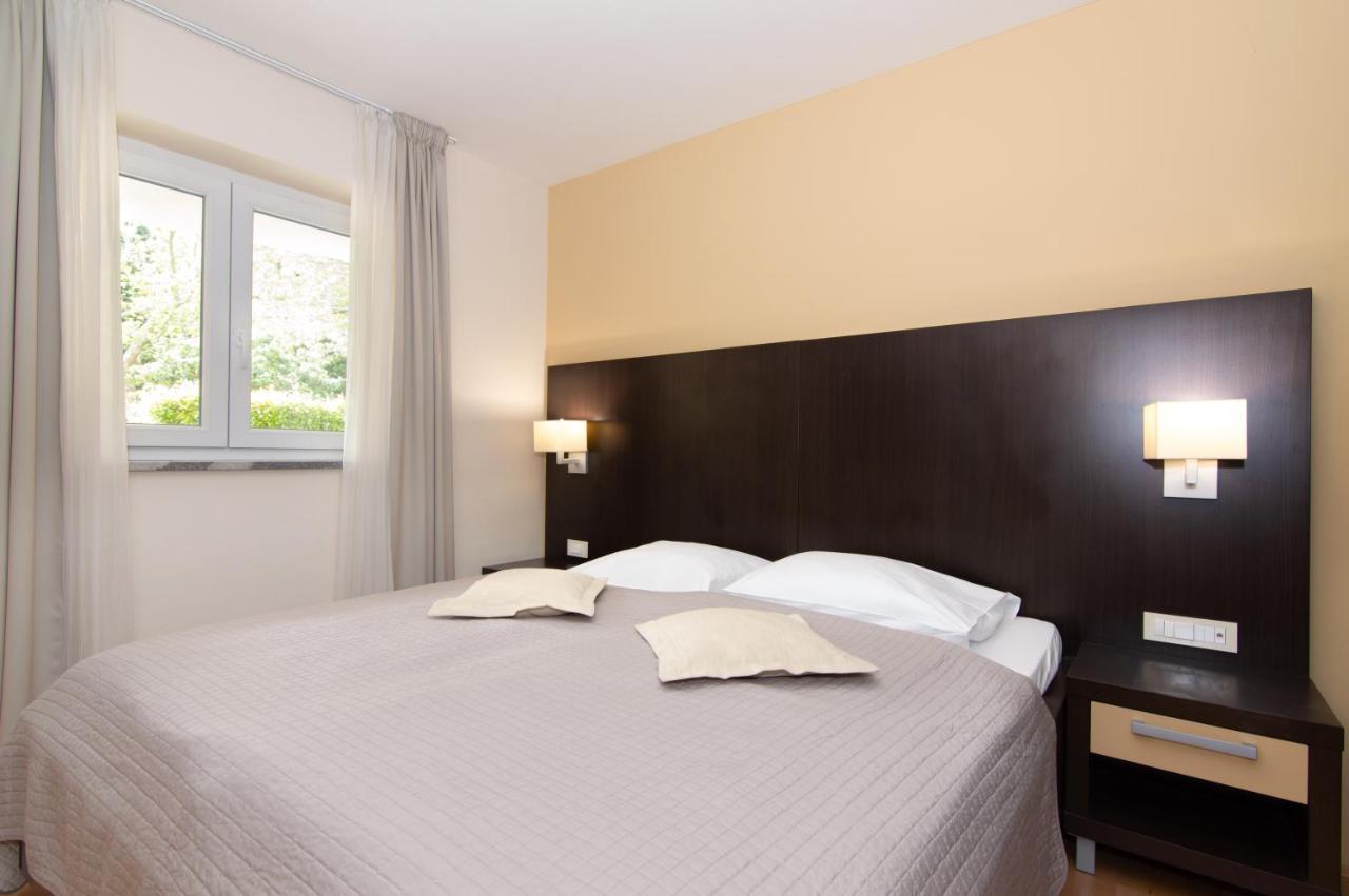 Residence Marina Rose M Apartment By Locap Group Portorož Eksteriør billede